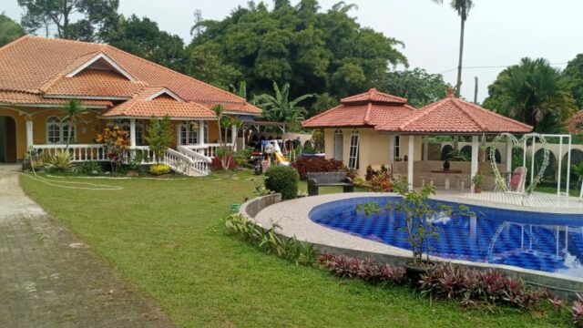 Villa Alshera Cipayung